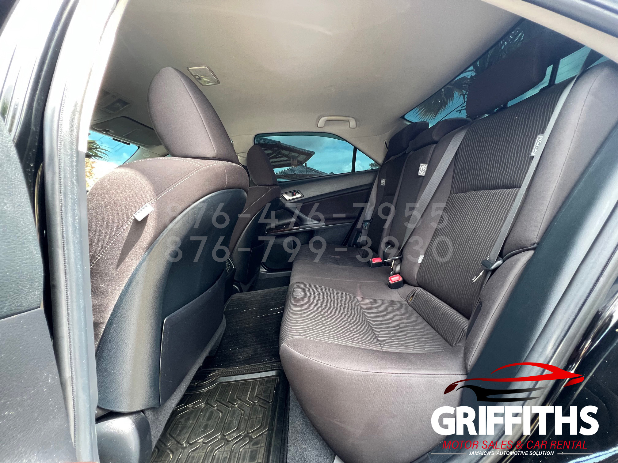 Vehicle Image 12